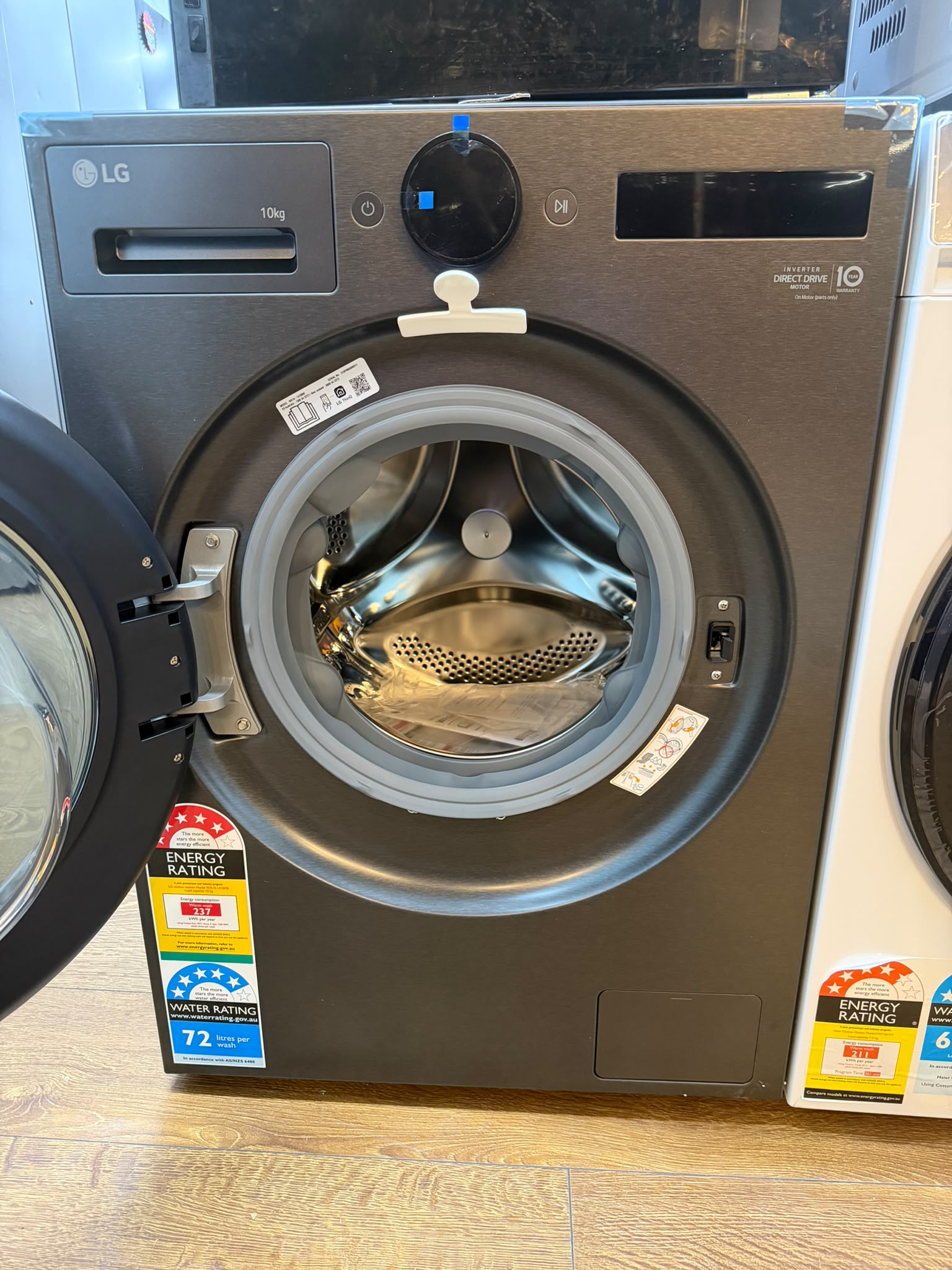 LG 10kg Front Load Washer WX10-1410MB – Factory Seconds