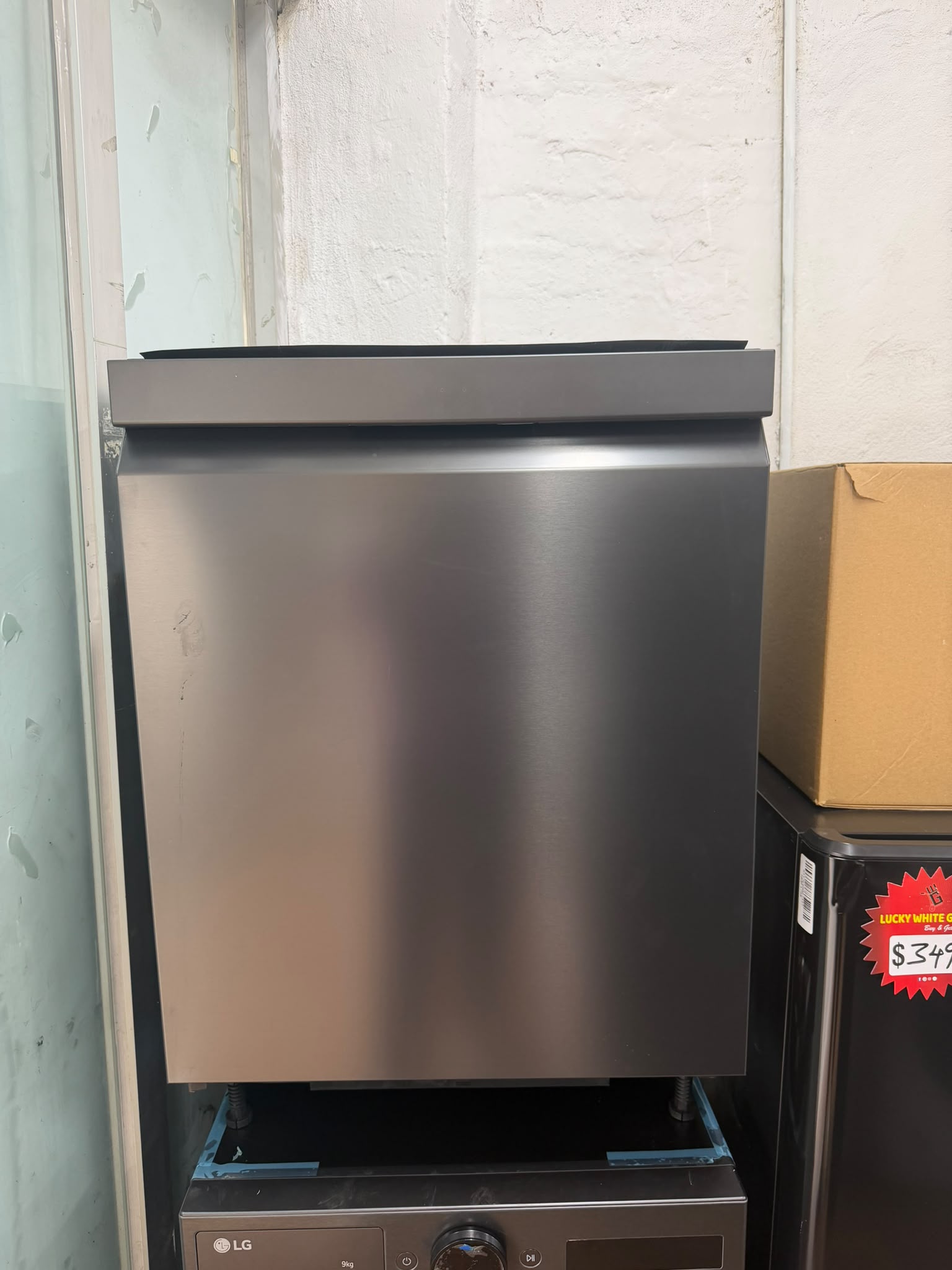 LG 15 Place QuadWash Built-Under Dishwasher XD3A25UMB – Factory Seconds
