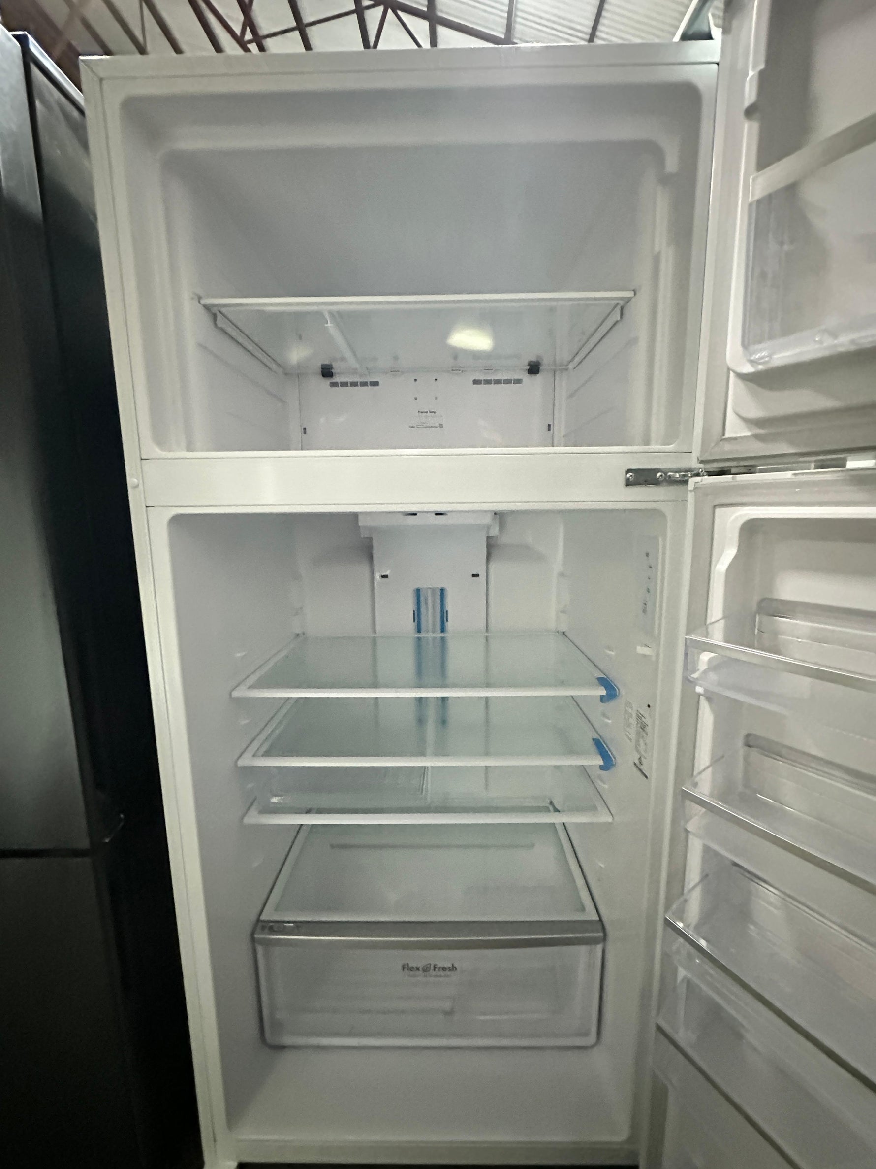 Westinghouse 536L Top Mount Fridge Freezer – Refurbished