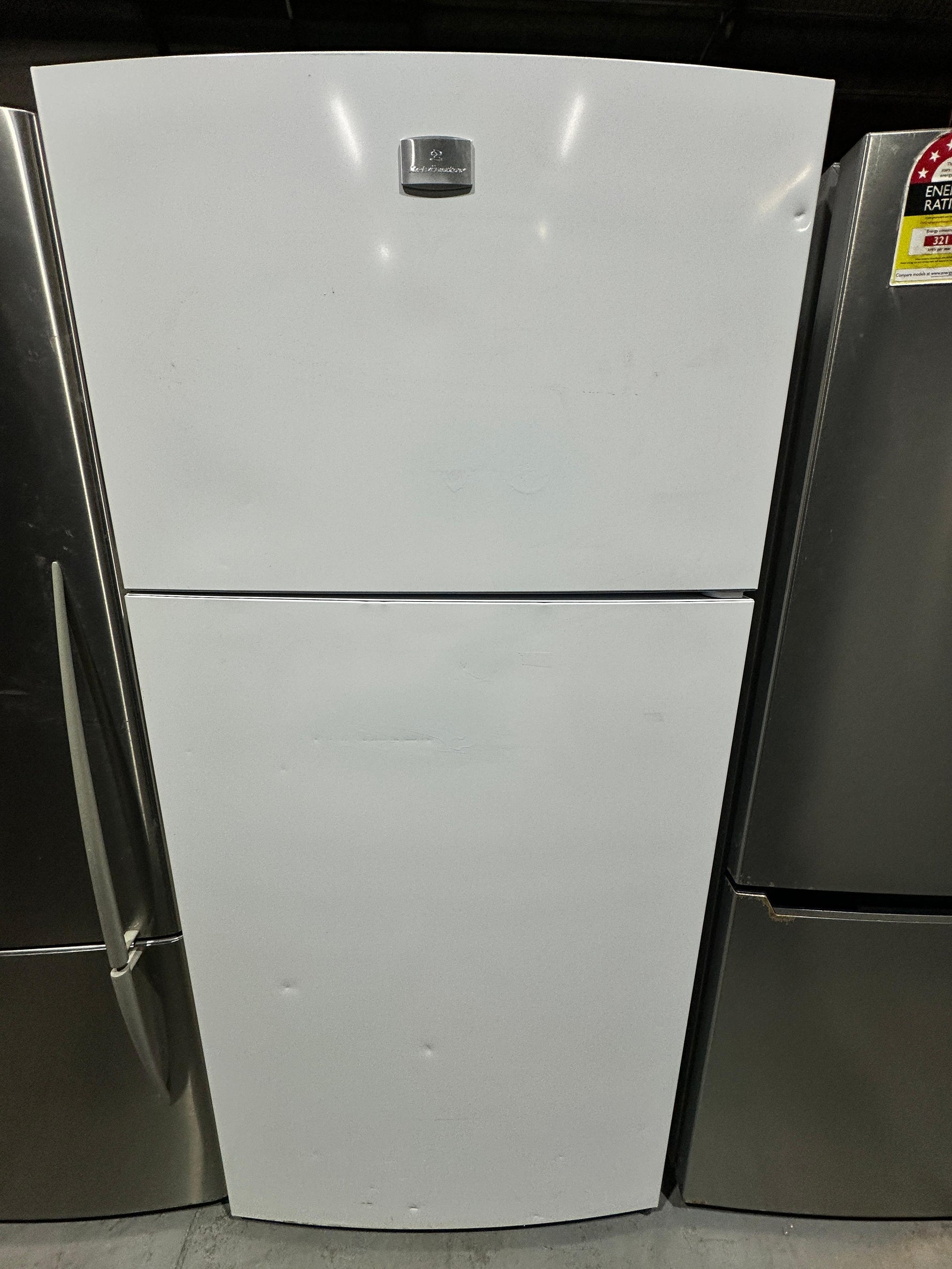 Kelvinator 536L Top Mount Fridge Freezer – Refurbished