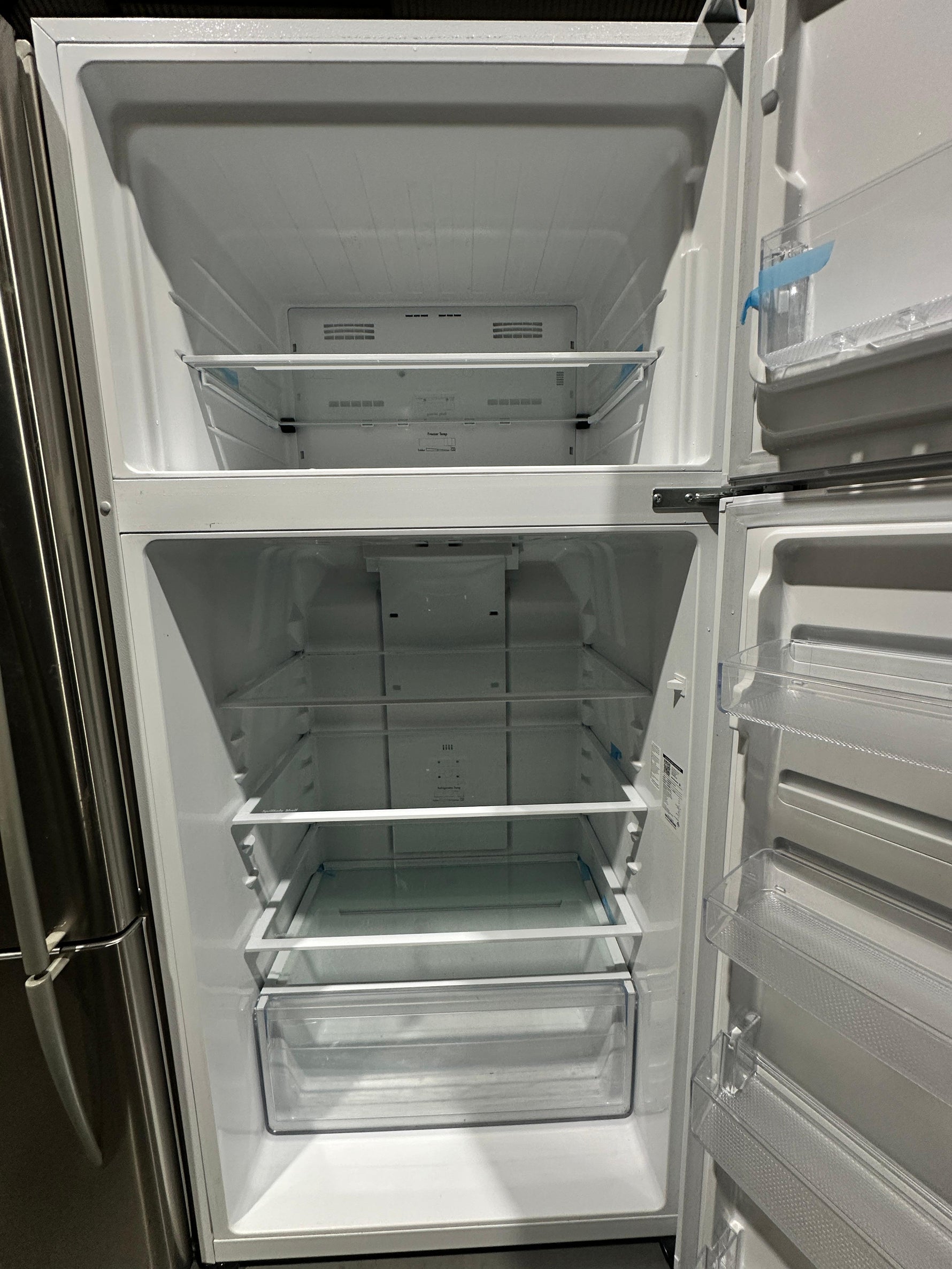 Kelvinator 536L Top Mount Fridge Freezer – Refurbished