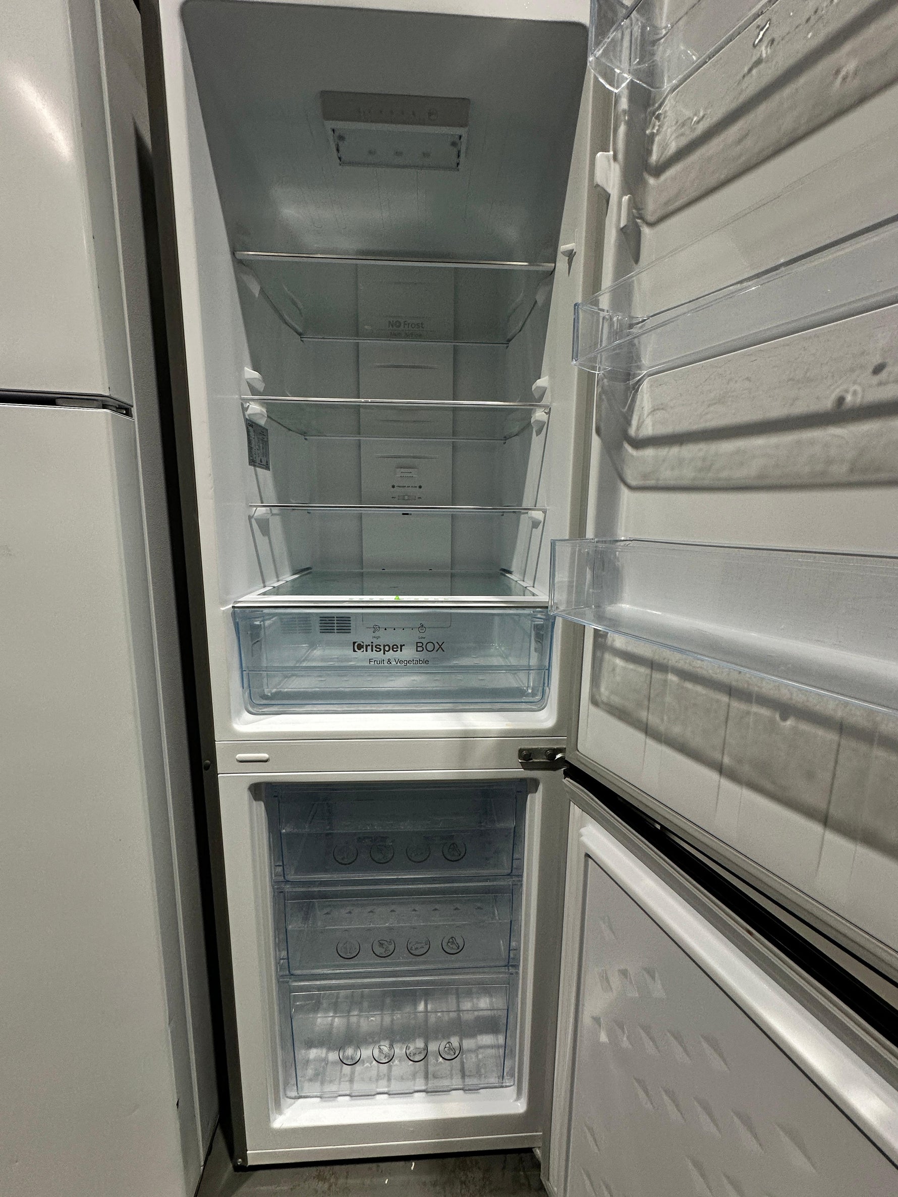 CHiQ 231L Bottom Mount Fridge Freezer – Refurbished