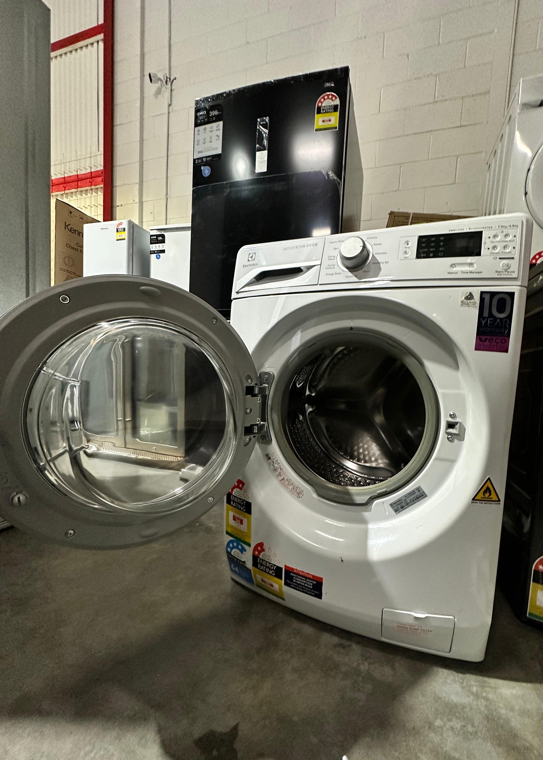 Electrolux 7.5kg Front Load Washer – Refurbished