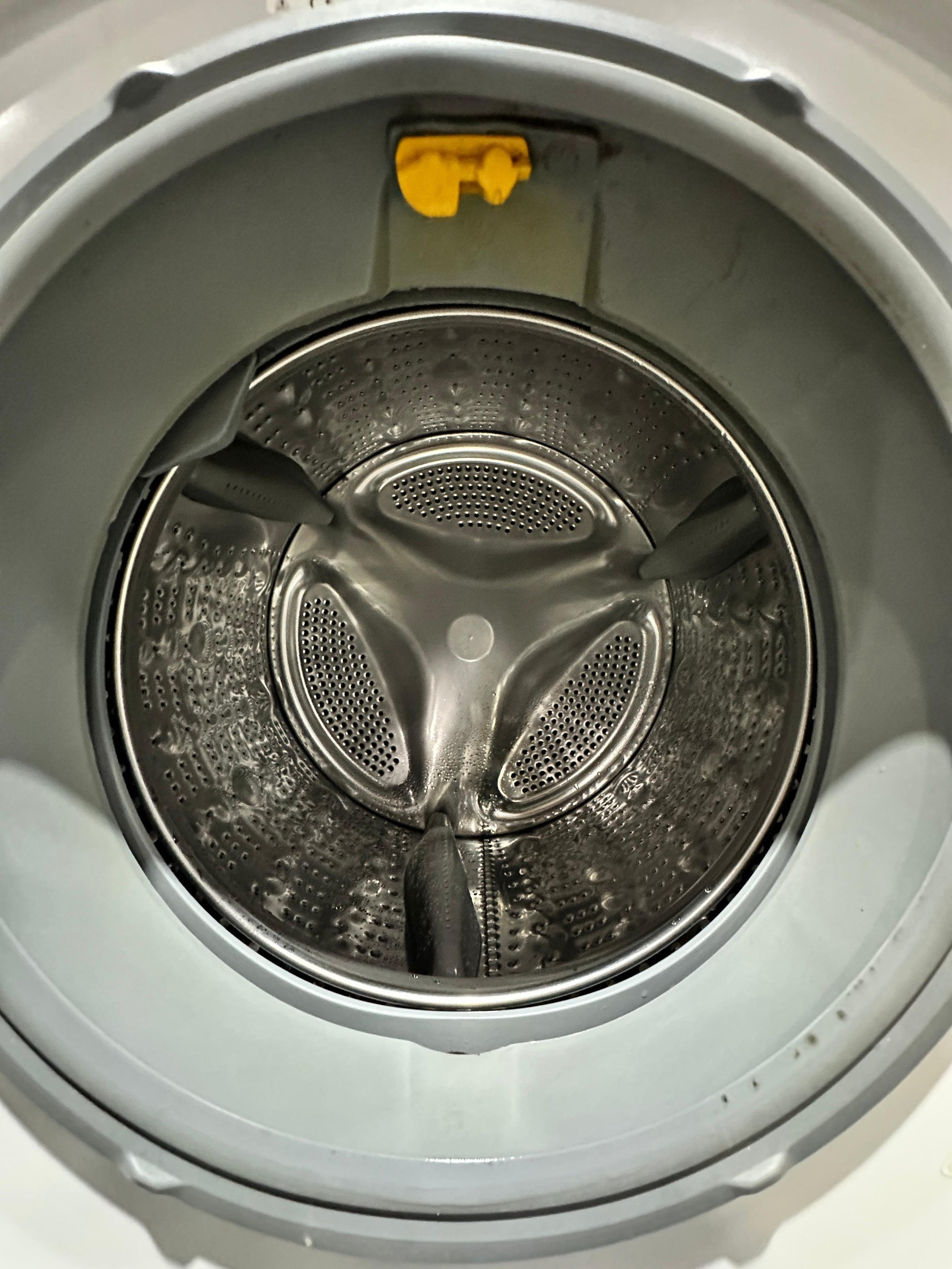 LG 8kg Front Load Washing Machine – Refurbished