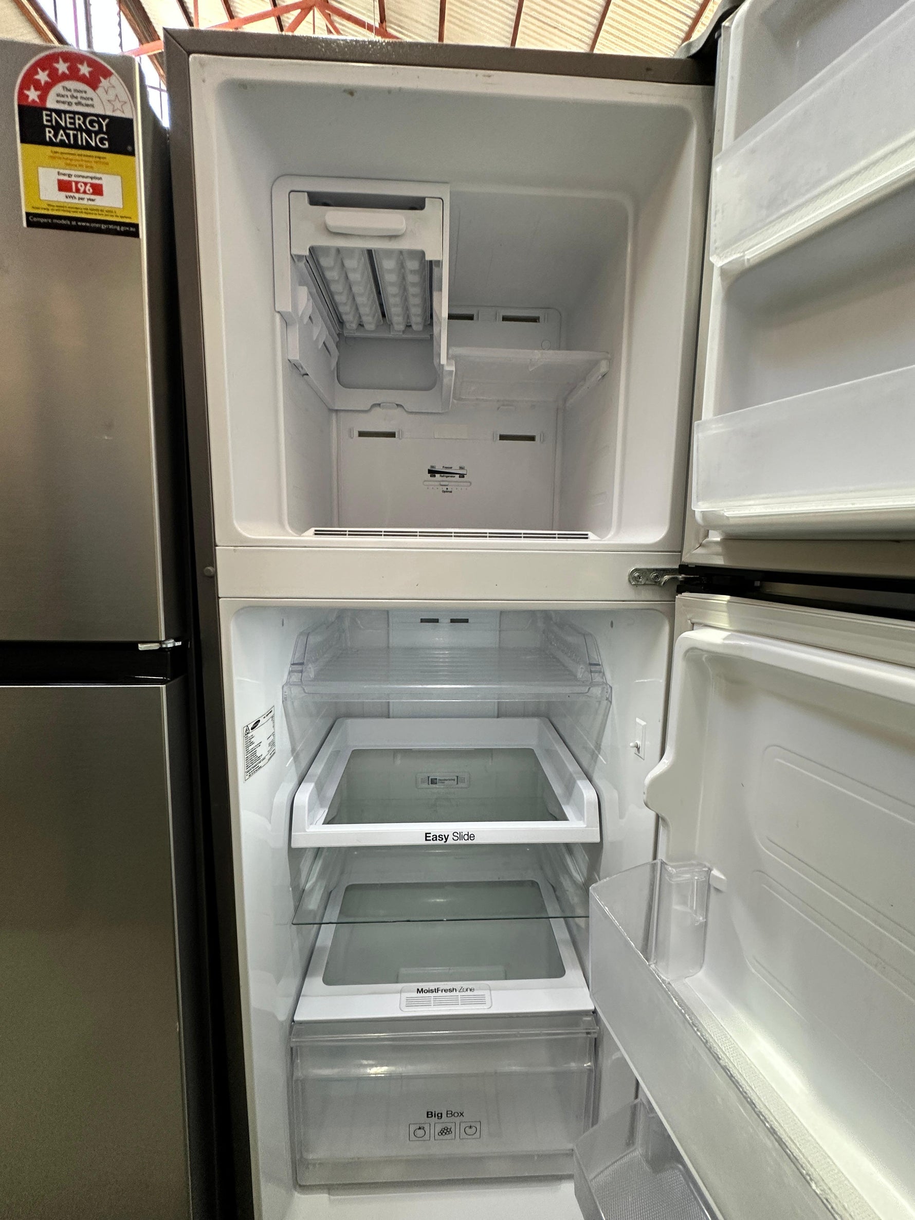 Refurbished Samsung 255L Top Mount Fridge Freezer | ADELAIDE