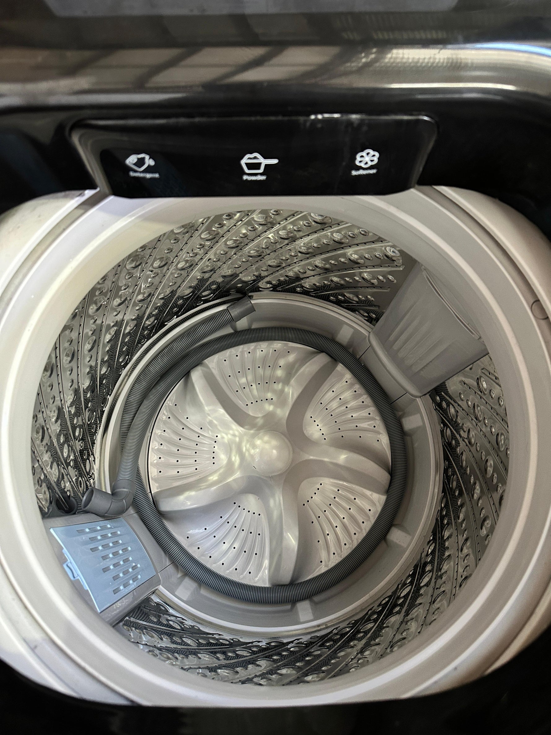 Refurbished Hisense 8kg Top Load Washing Machine | ADELAIDE
