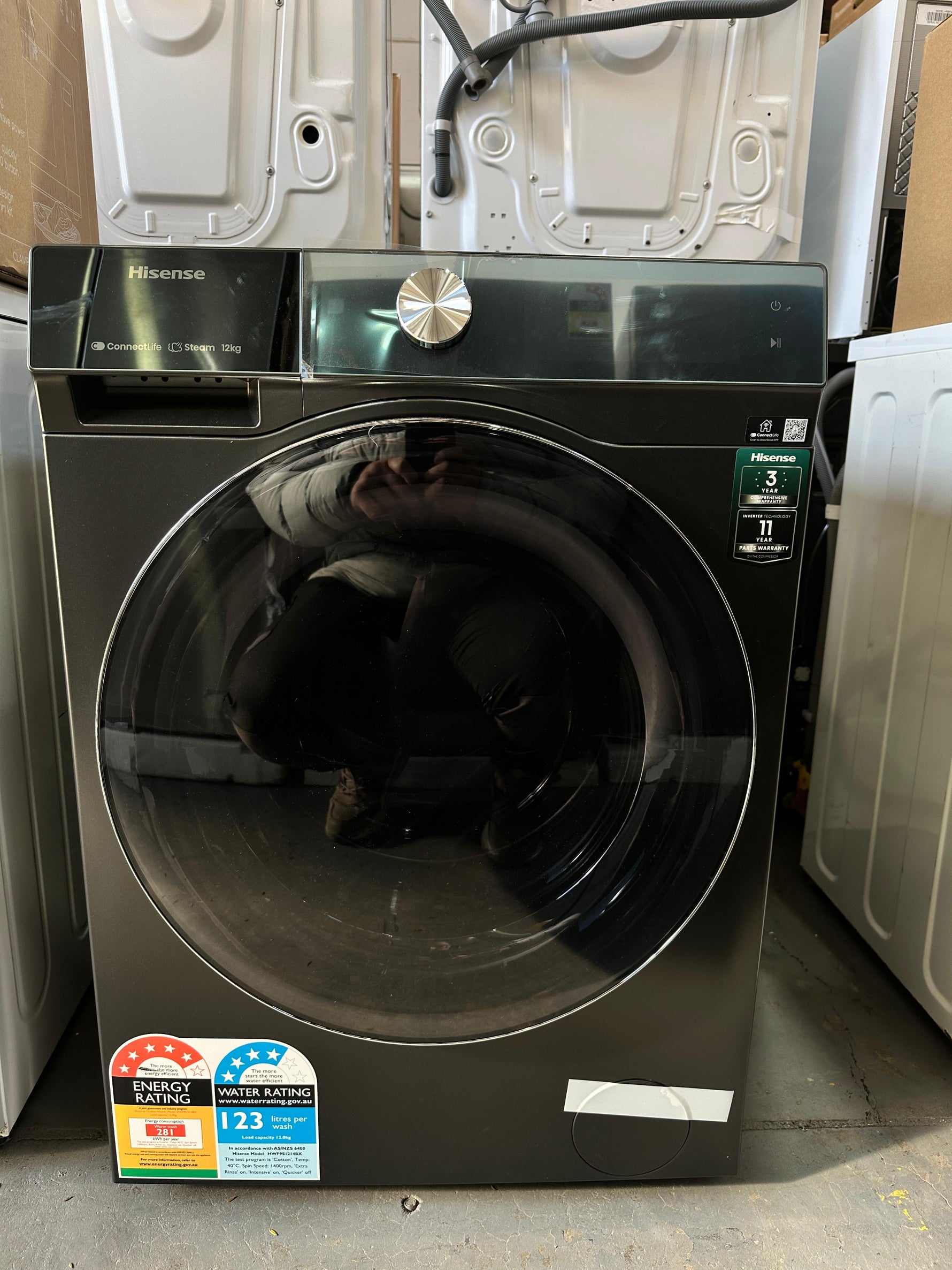 Factory Seconds Hisense Series 9 12kg Front Load Washing Machine | ADELAIDE