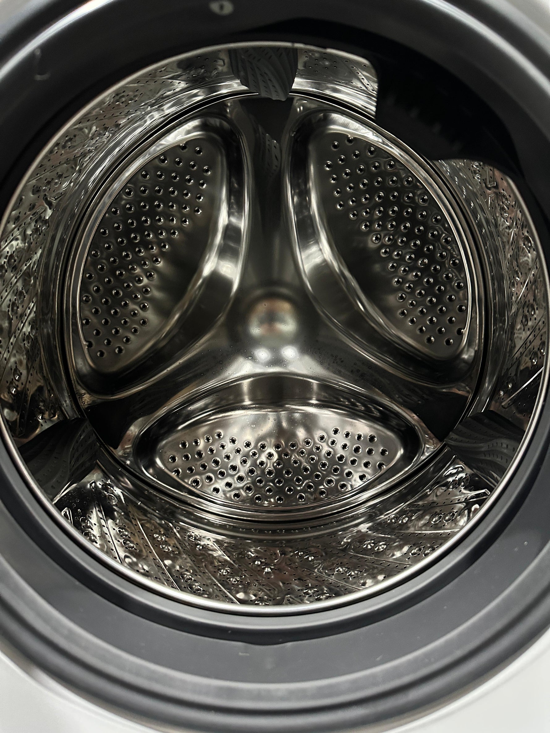 Refurbished Hisense 8.5kg Front Load Washing Machine | ADELAIDE
