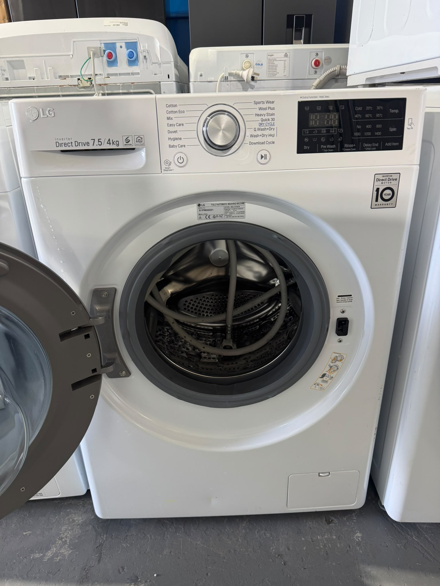 LG 7.5kg Front Load Washing Machine – Washer & Dryer Combo | PERTH