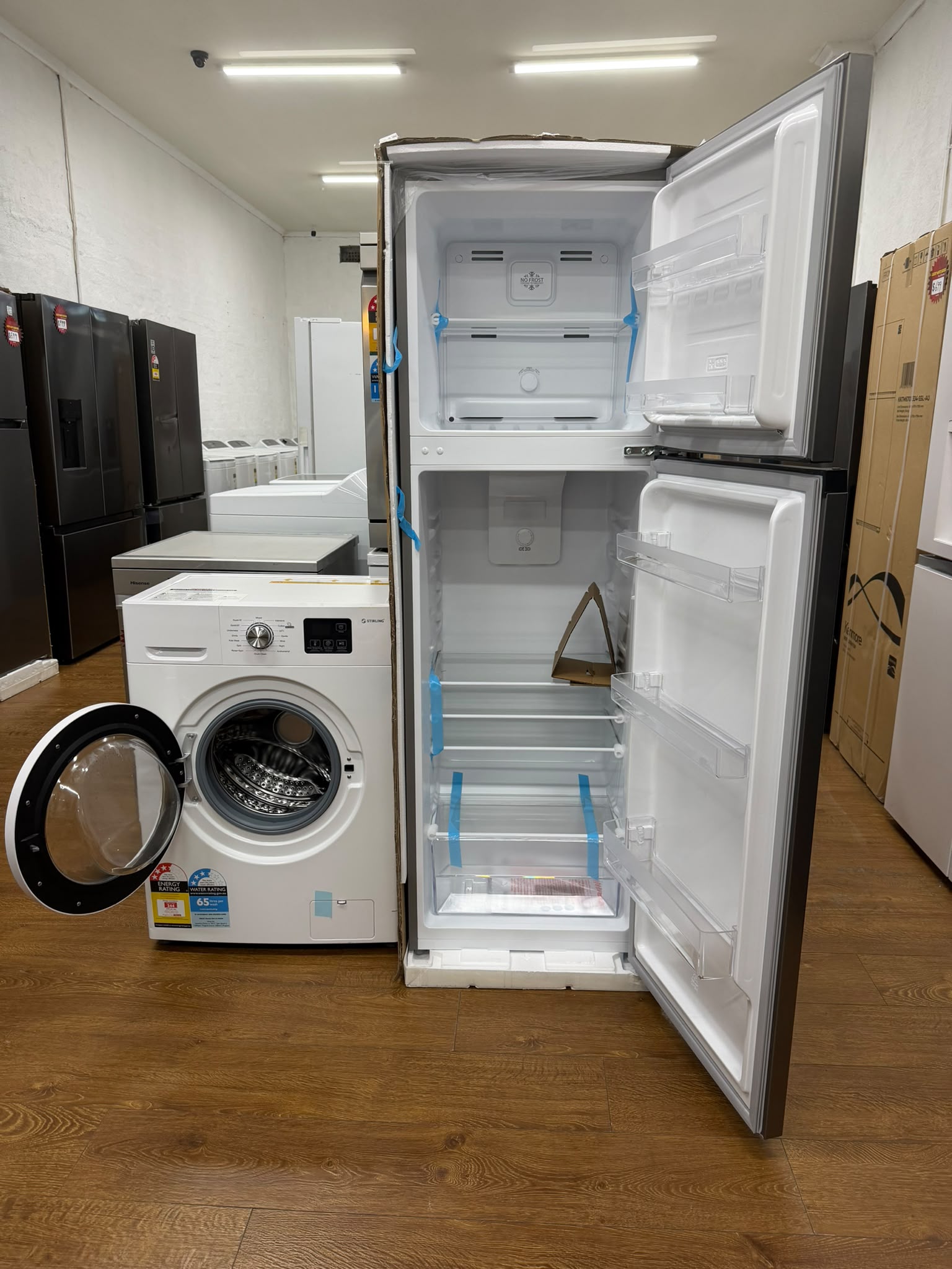 Brand New Fridge & Factory Seconds Washing Machine Combo | RESERVOIR