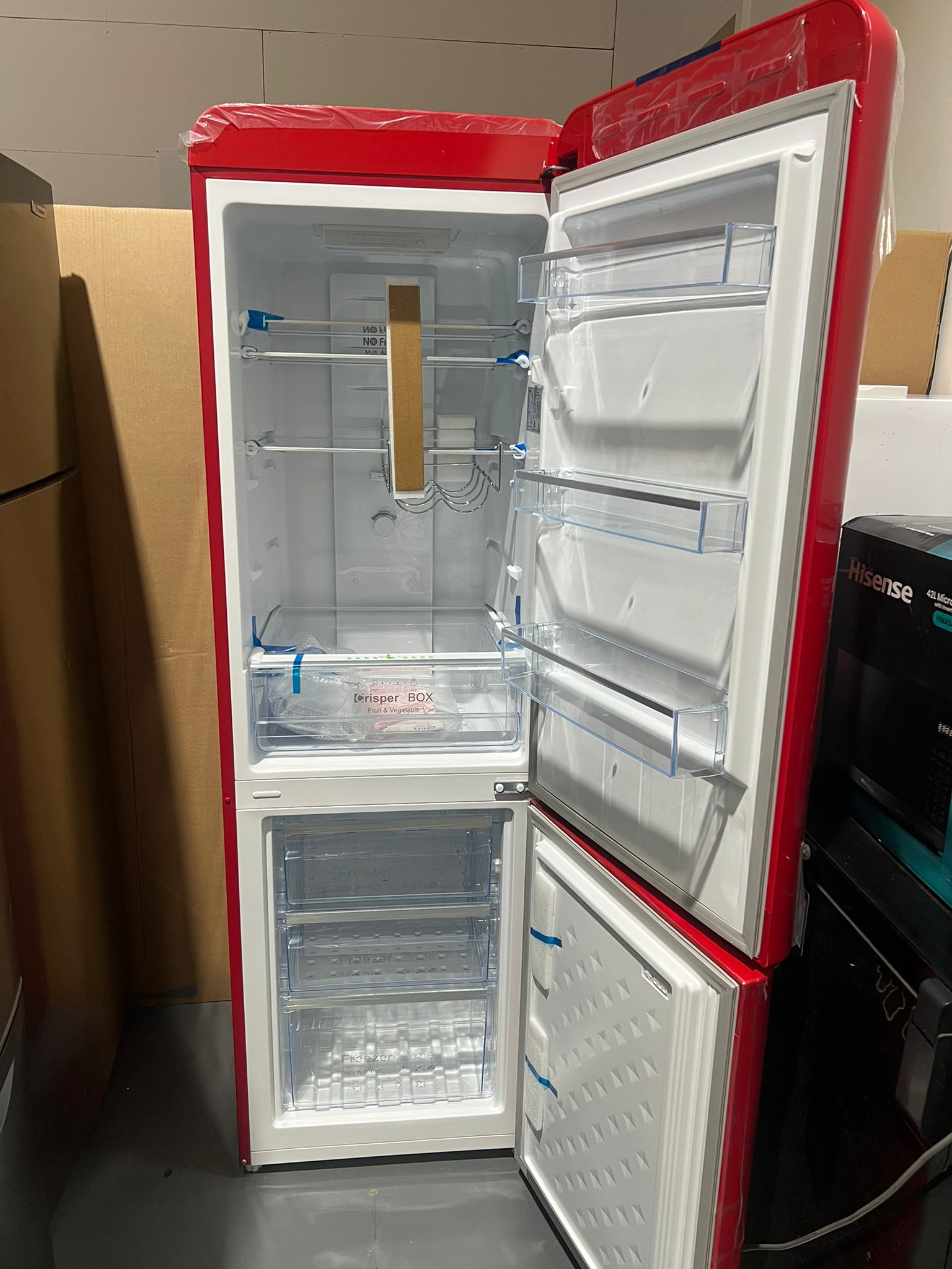 Factory Seconds CHiQ 231 L Retro Bottom Mount Fridge – CRBM228NR