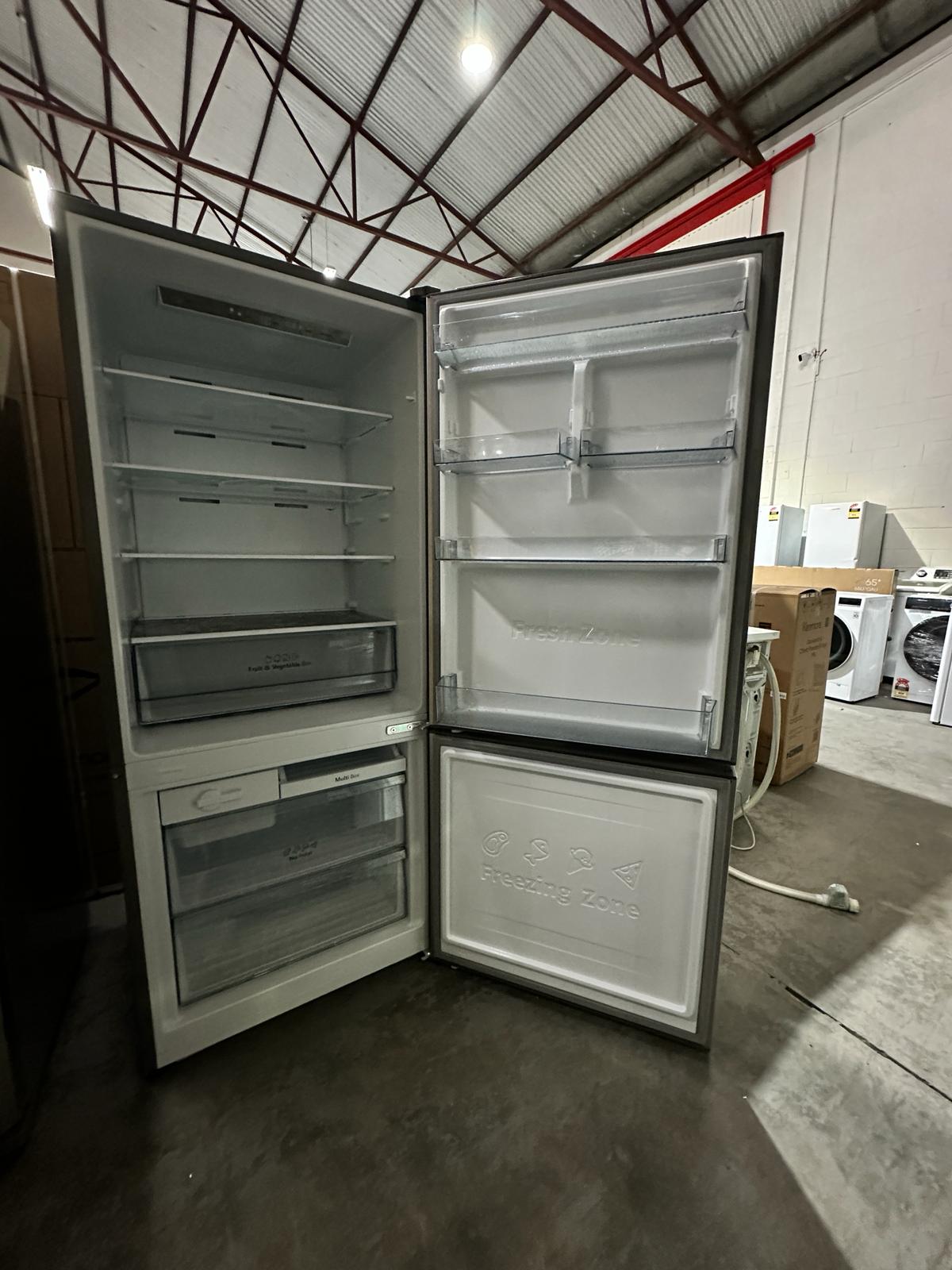Hisense 417L Bottom Mount Fridge Freezer – Refurbished | ADELAIDE