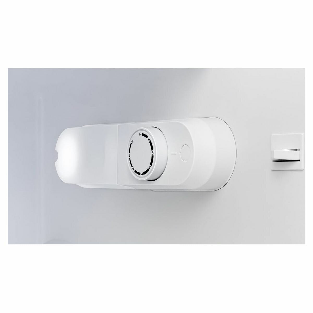 Brand New Hisense 125L Bar Fridge HRBF125 – Compact & Stylish | ADELAIDE