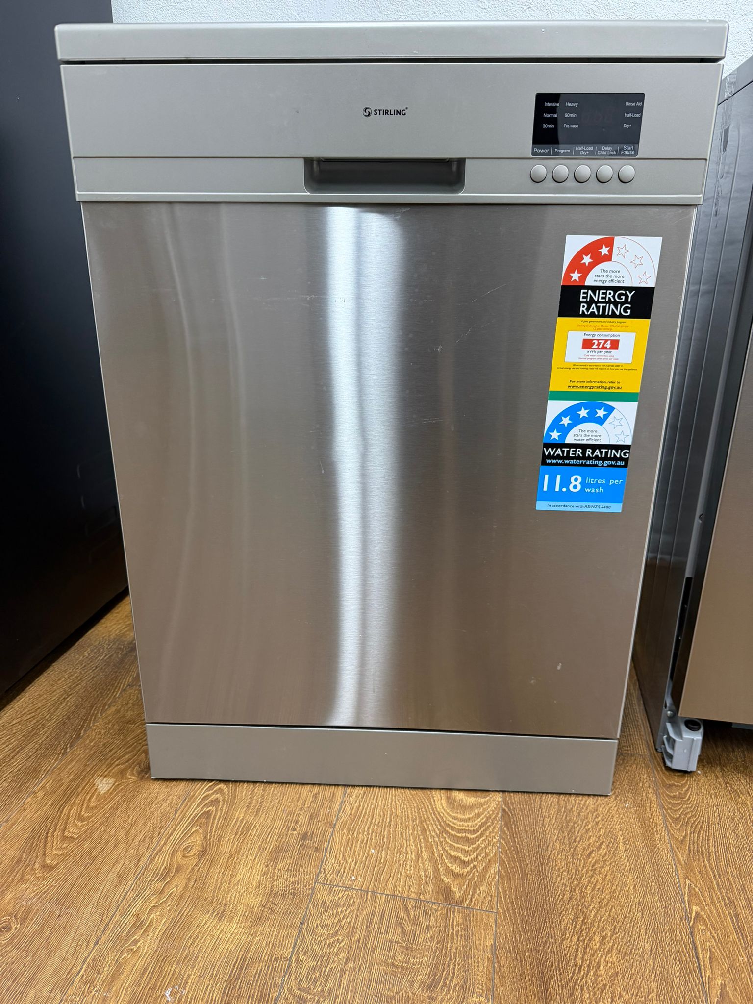 Stirling Dishwasher STR-DWSS12N | Refurbished | Energy Efficient | Reservoir