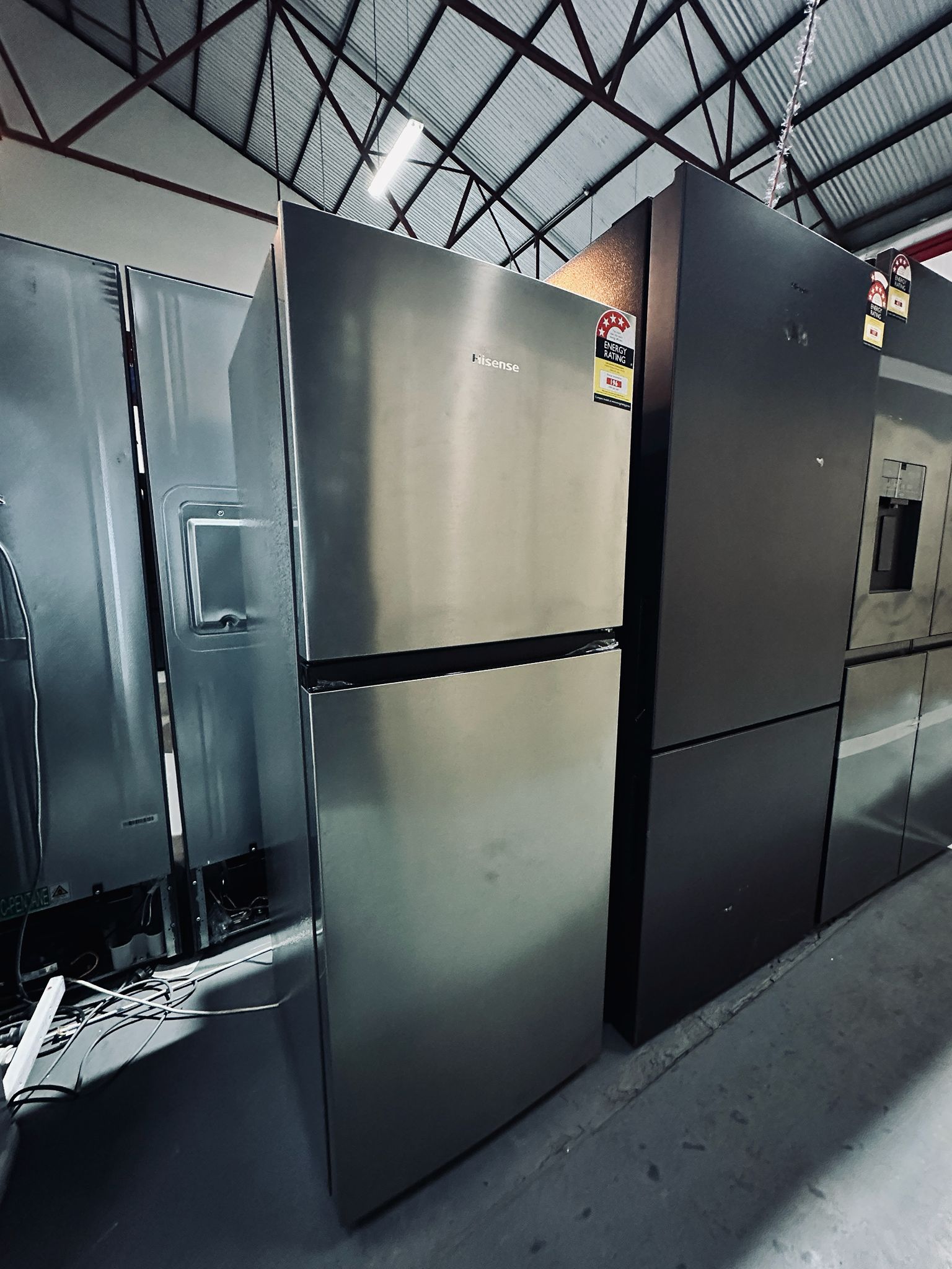 Hisense 205L Top Mount Fridge Freezer – Factory Seconds | ADELAIDE