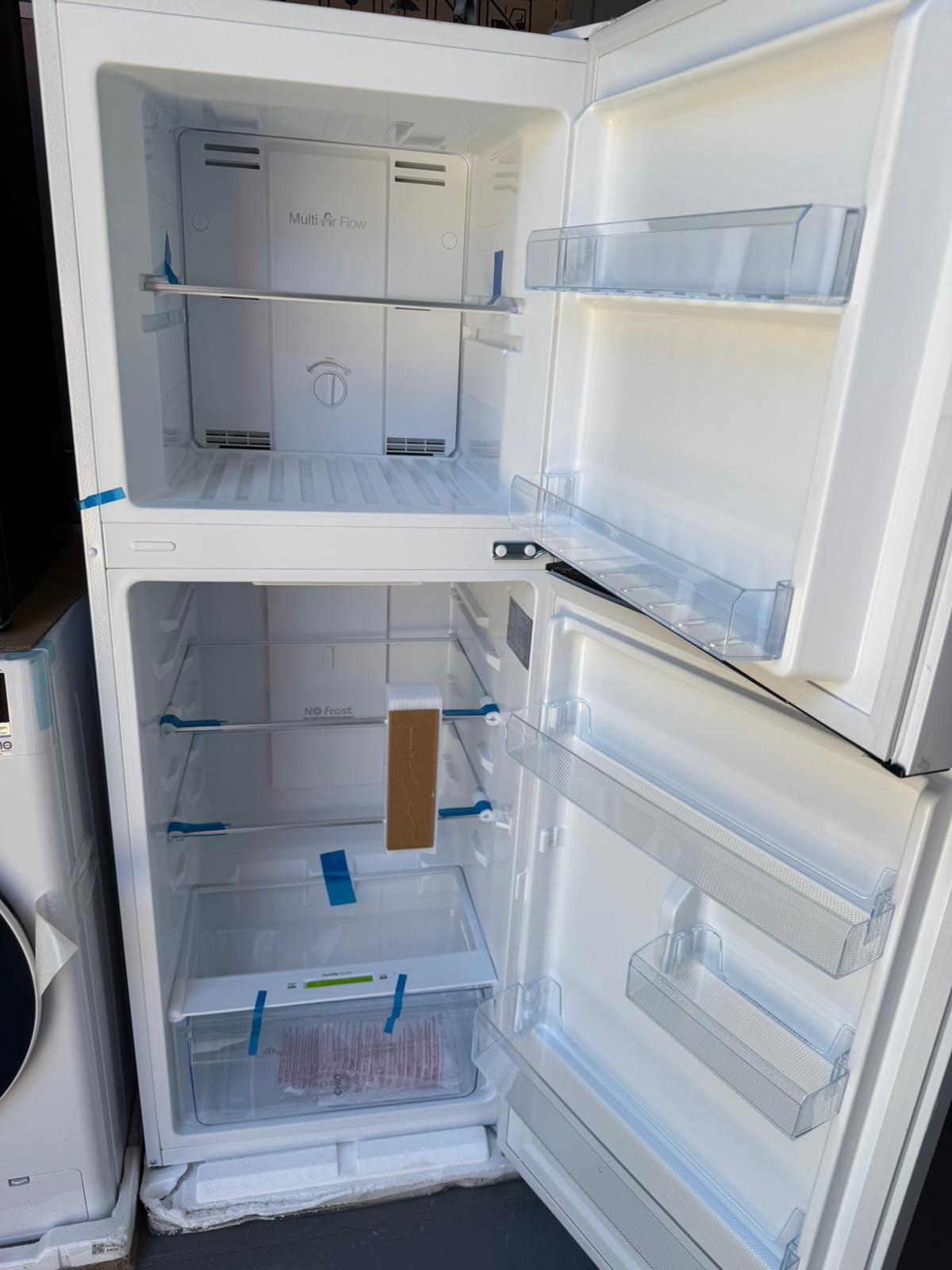 Factory Second Chiq 202L Fridge Freezer | ADELAIDE