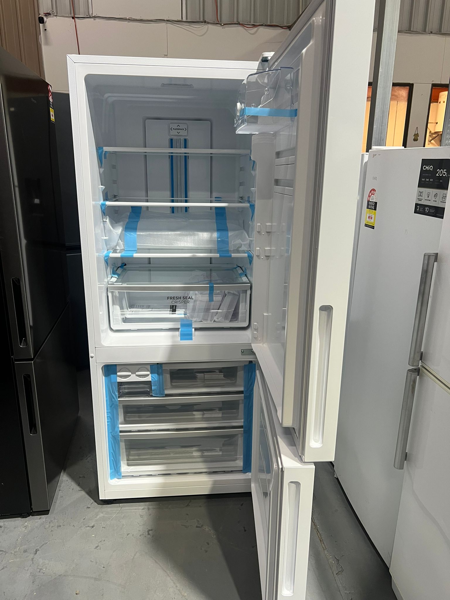 Factory Seconds Westinghouse 425 L Bottom Mount Fridge Freezer – WBE4302WC