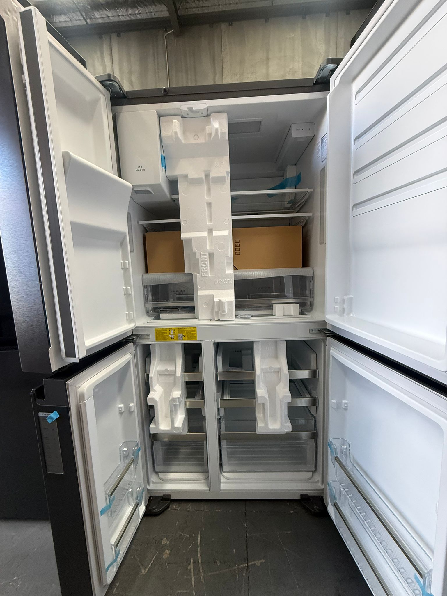 Westinghouse 609L Quad Door Refrigerator – WQE6070BB – Factory Seconds | MELBOURNE