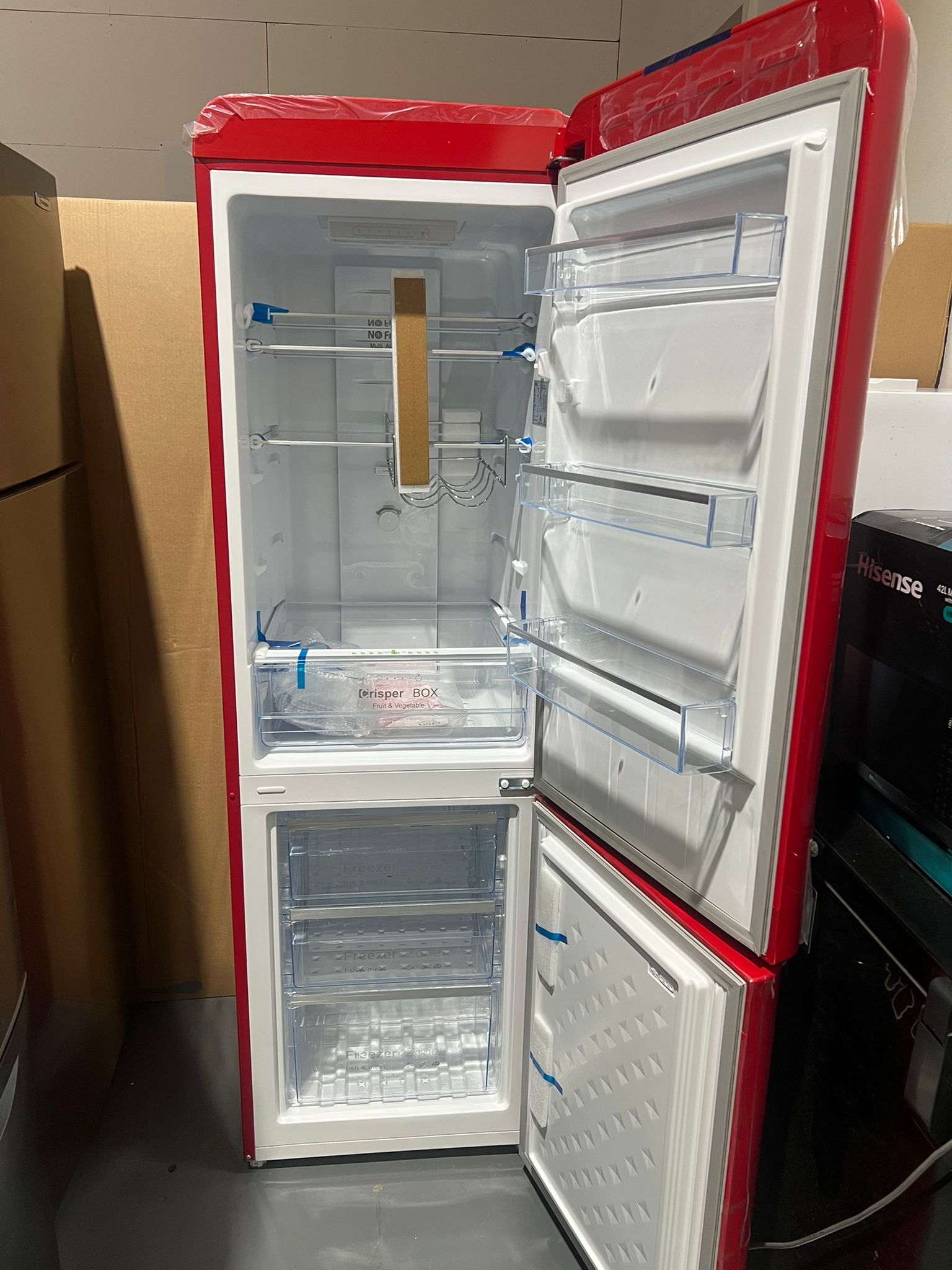 Factory Seconds CHiQ 231 L Retro Bottom Mount Fridge – CRBM228NR