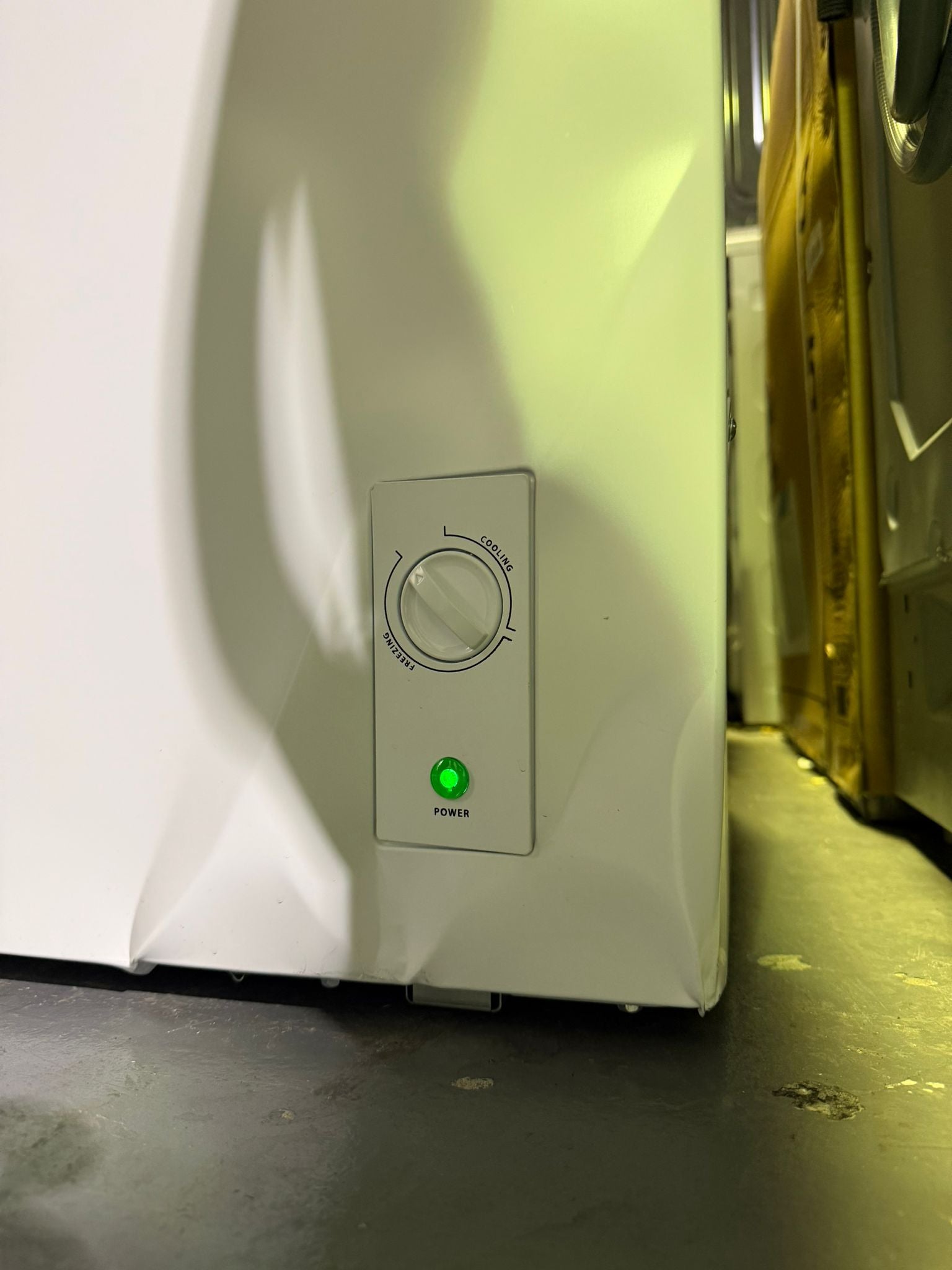 Factory Second Stirling STR-CF198LM 198 L Just Freezer – Extra Storage | BRISBANE