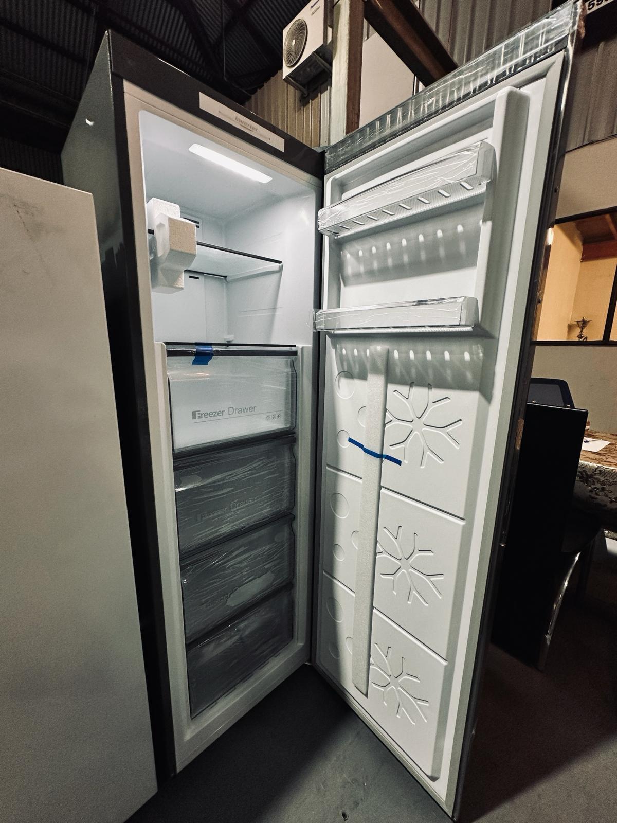 CHiQ 206L Hybrid Upright Freezer – Factory Seconds | ADELAIDE