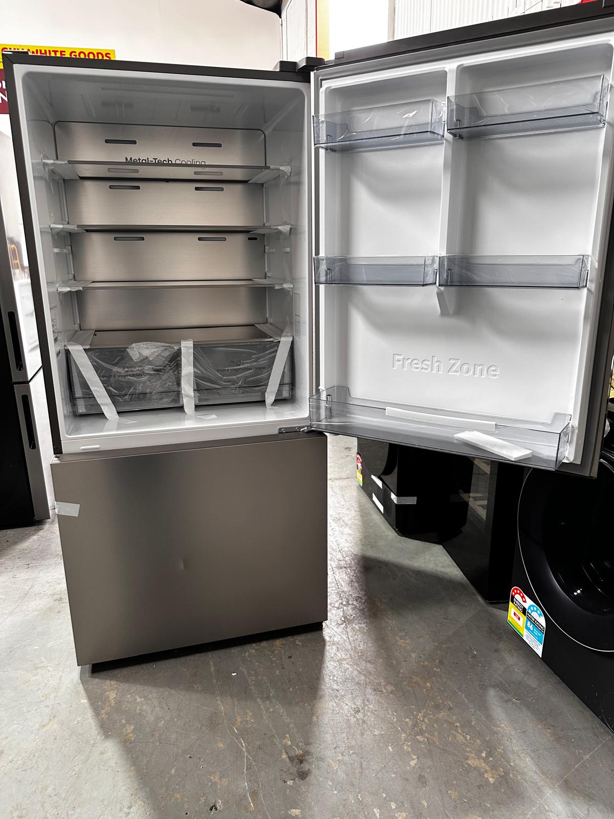 Factory Second – Hisense 503L Bottom Mount Fridge Freezer | ADELAIDE