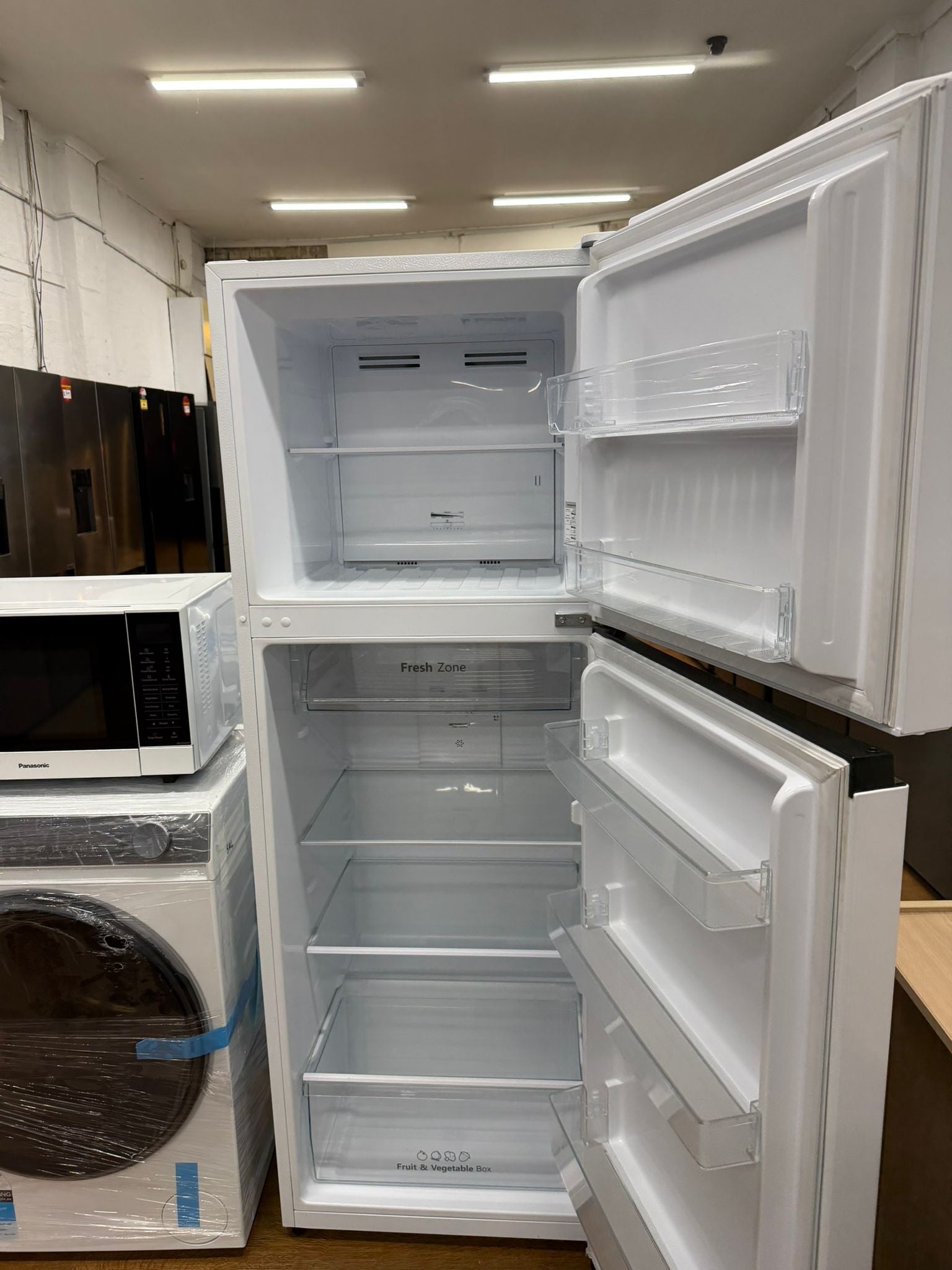 Hisense 326L Fridge Freezer + Haier 7.5kg Front Load Washer + Panasonic Microwave Oven Combo – Factory Seconds | RESERVOIR