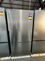 Westinghouse 496L Bottom Mount Fridge Freezer – Factory Seconds