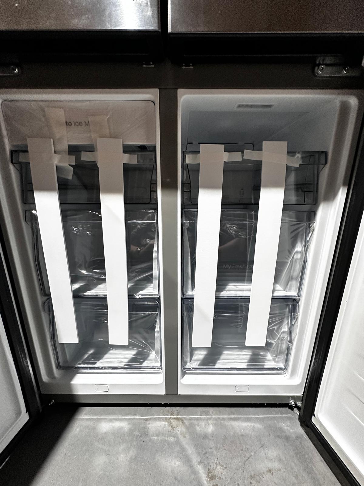 Hisense 483L Quad Door Fridge Freezer HRCd483TBW – Factory Seconds Dark Finish | ADELAIDE