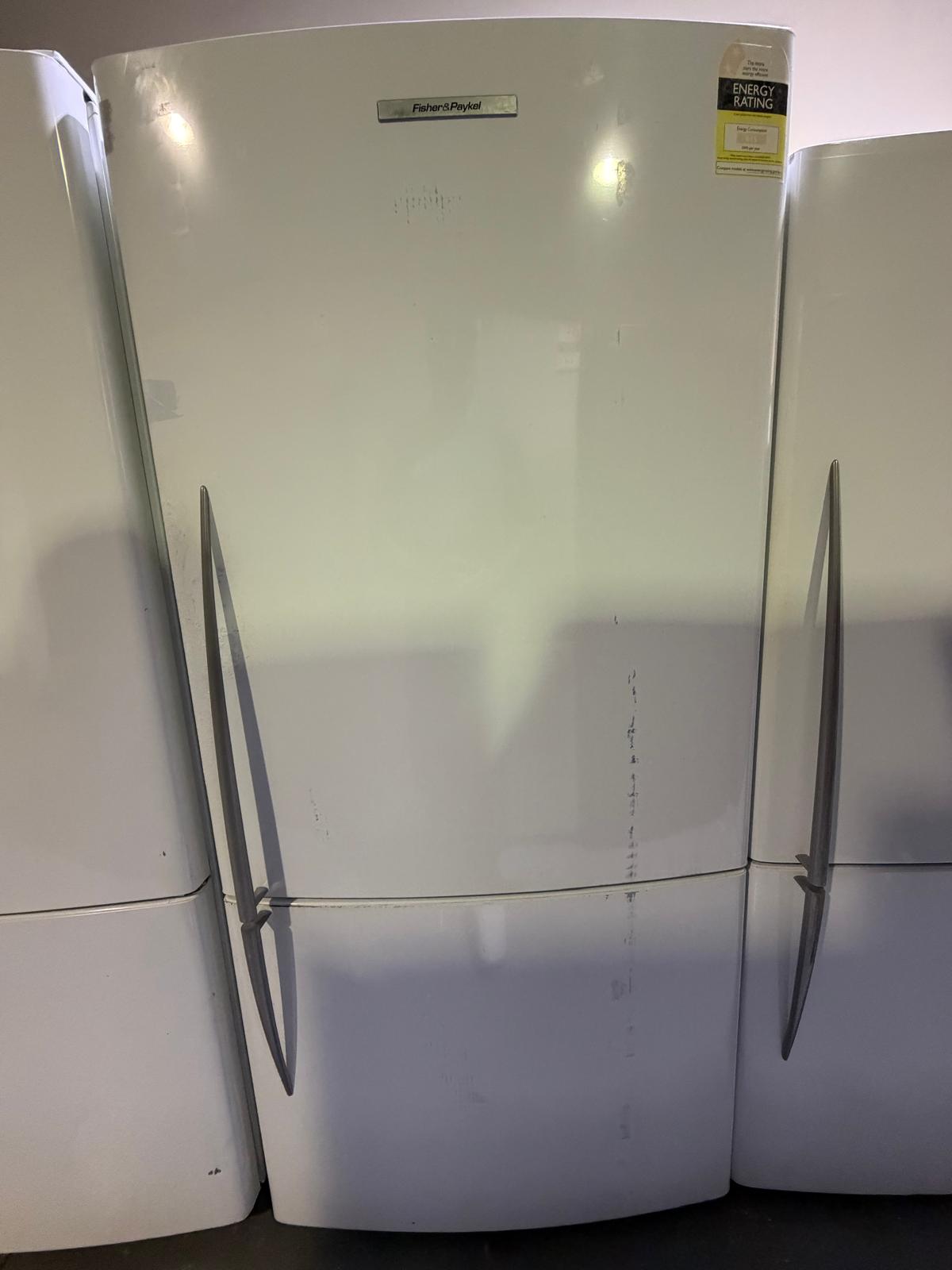 Refurbished Fisher & Paykel 519L Bottom Mount Fridge Freezer | BRISBANE
