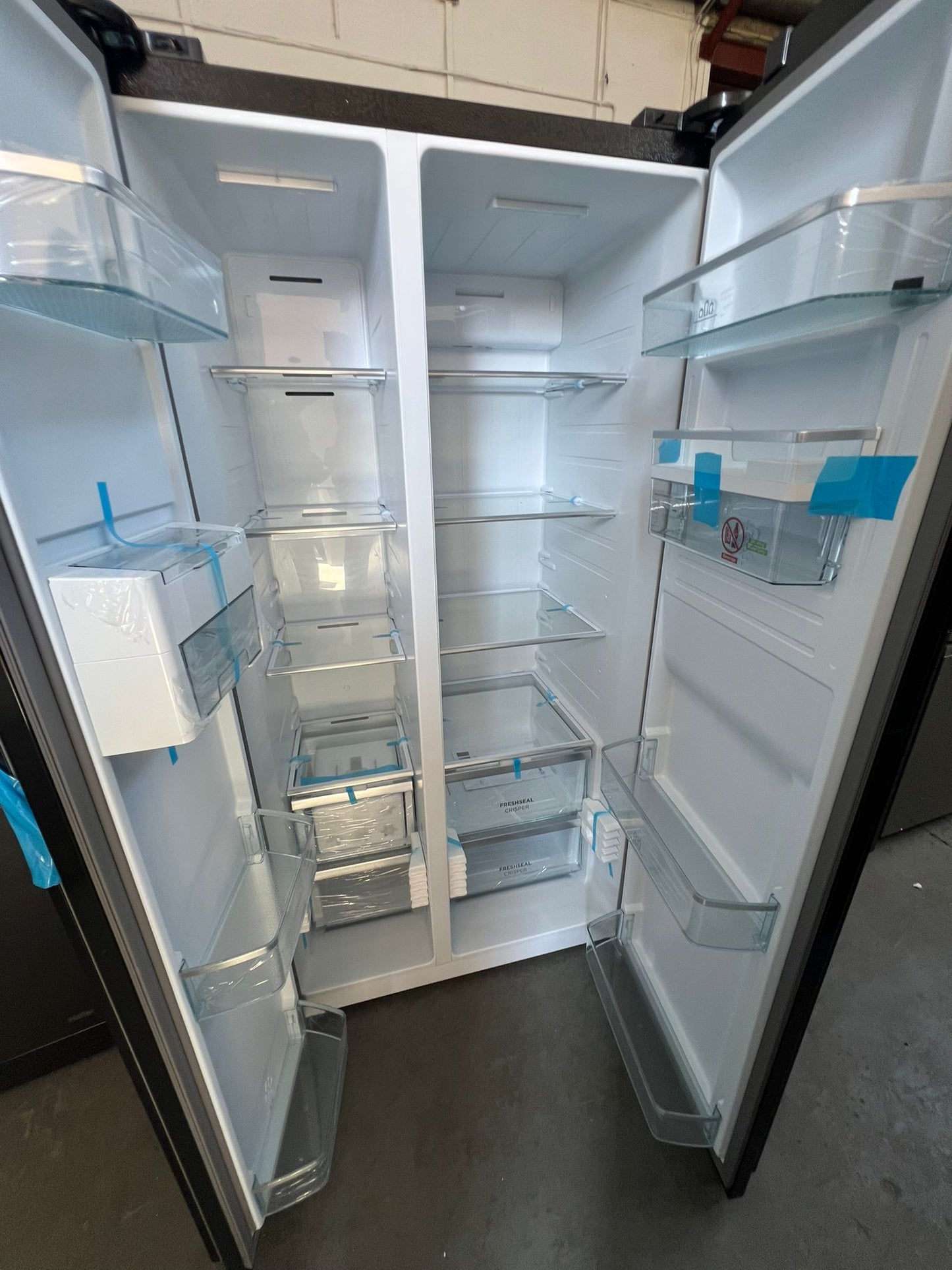 Factory Second Westinghouse 619 L Side by Side Fridge Freezer | ADELAIDE