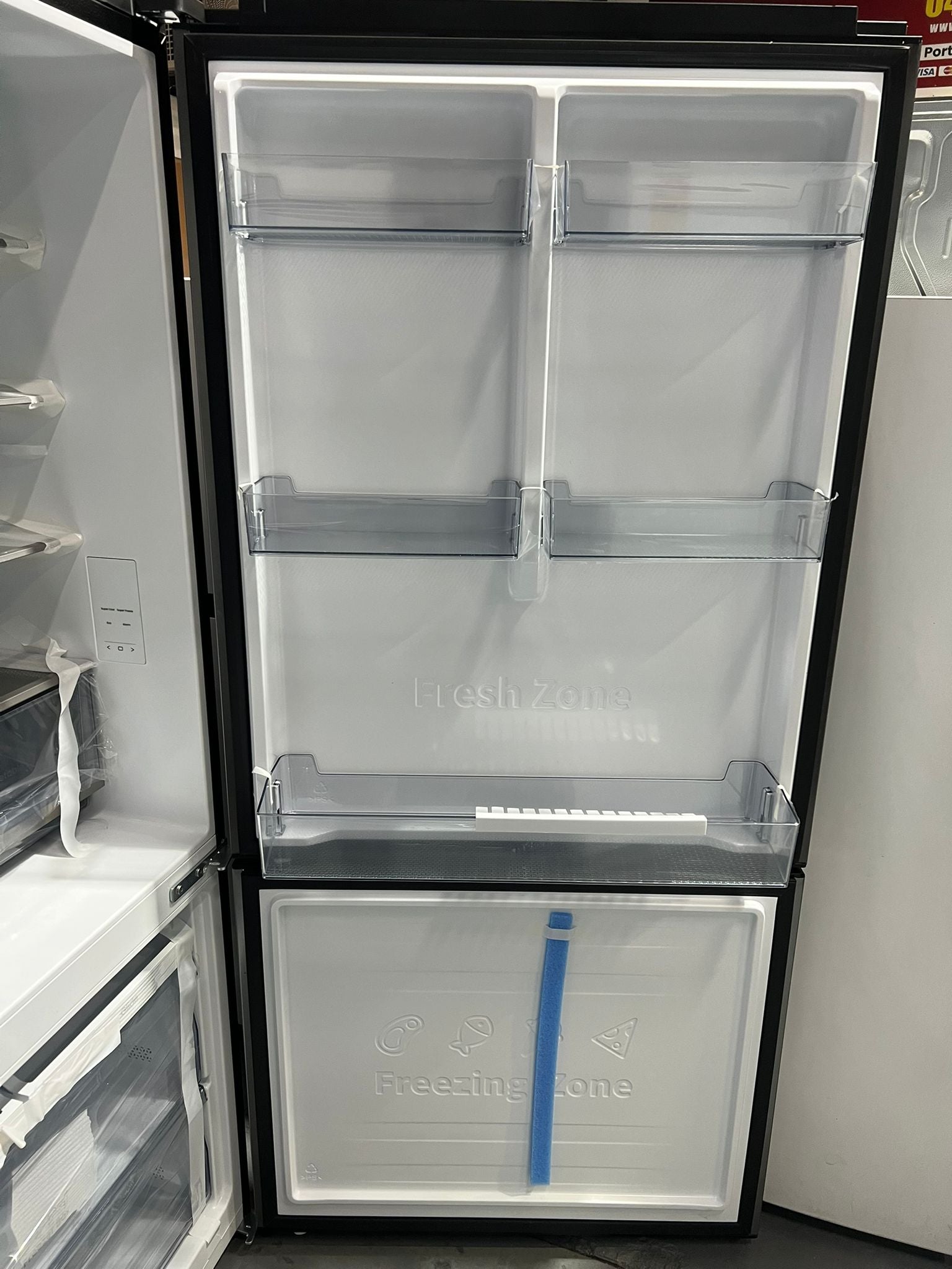 Factory Seconds Hisense 503 L Bottom Mount Fridge Freezer – HRBM503E