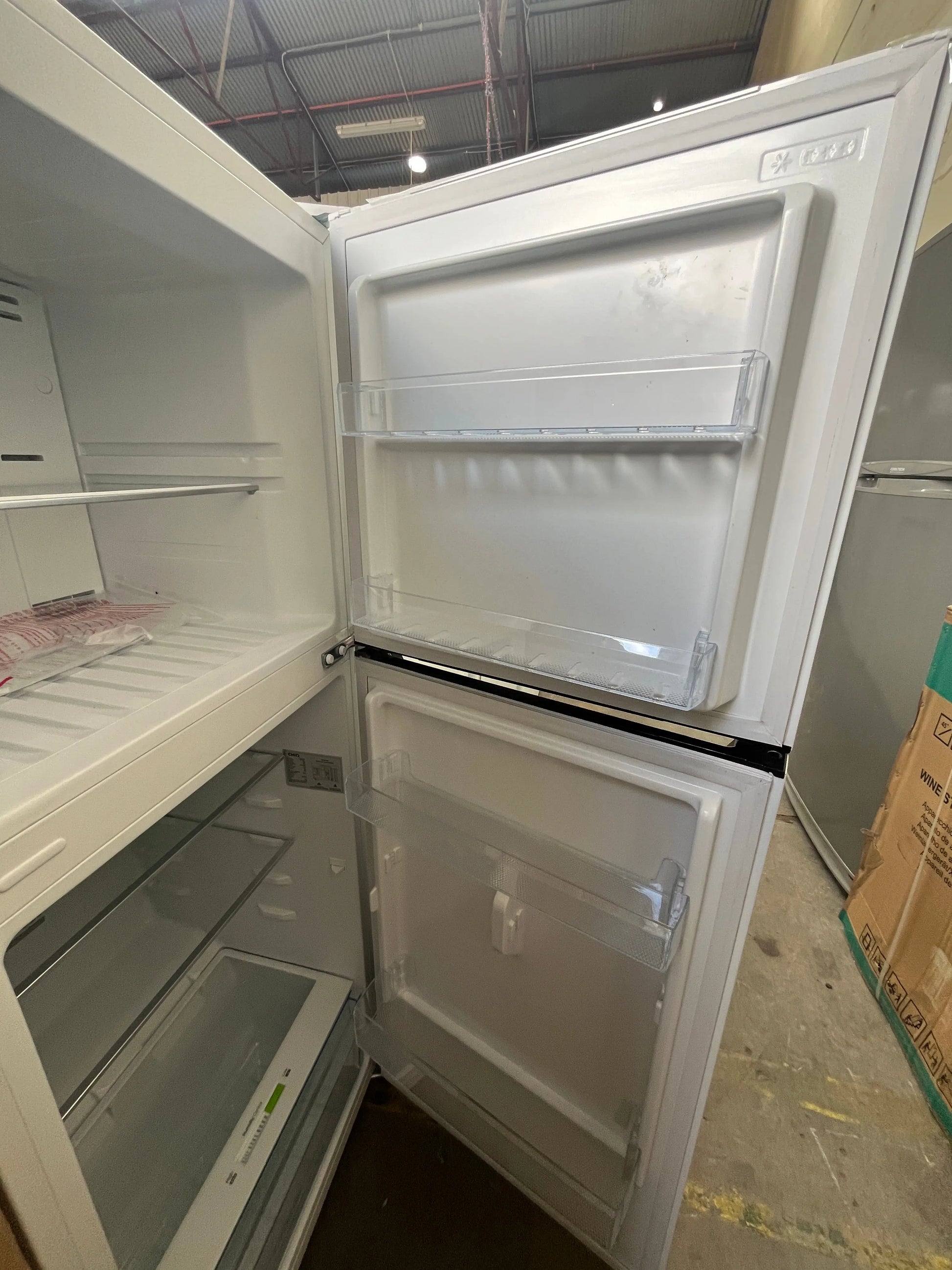 Brand new CHiQ Refrigerator/freezer model CTM202NW3 Volume 202 litres | ADELAIDE