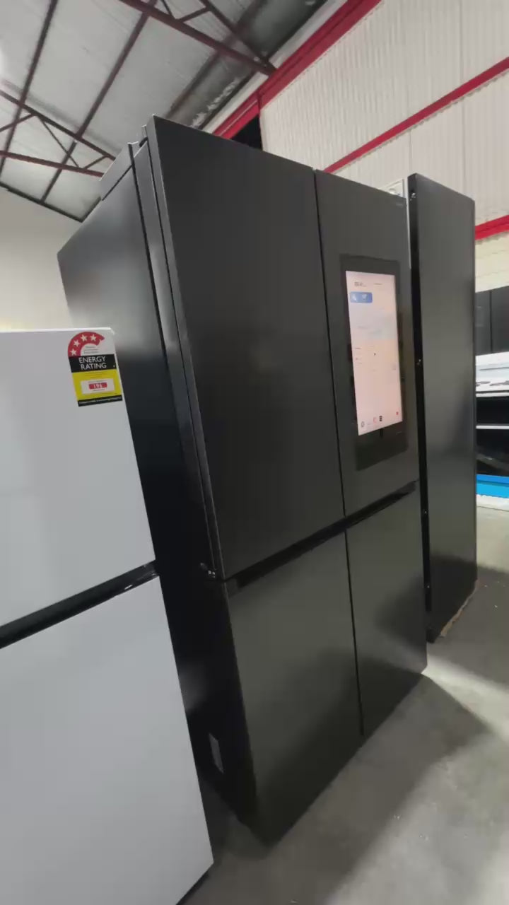 Samsung 636L AI Family Hub French Door Refrigerator / Freezer – Near New